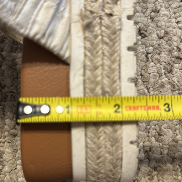 Altar'd State Elleni Crochet platform Sandals in cream & tan. Size 8 1/2 - Picture 8 of 8